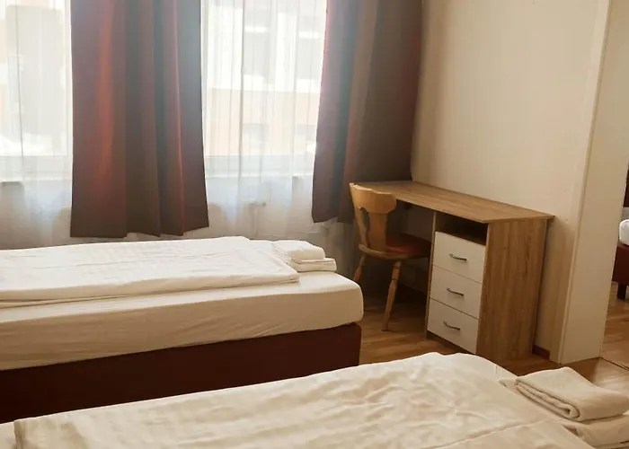 Othman Appartements Pfarrstraße 54, EG, R