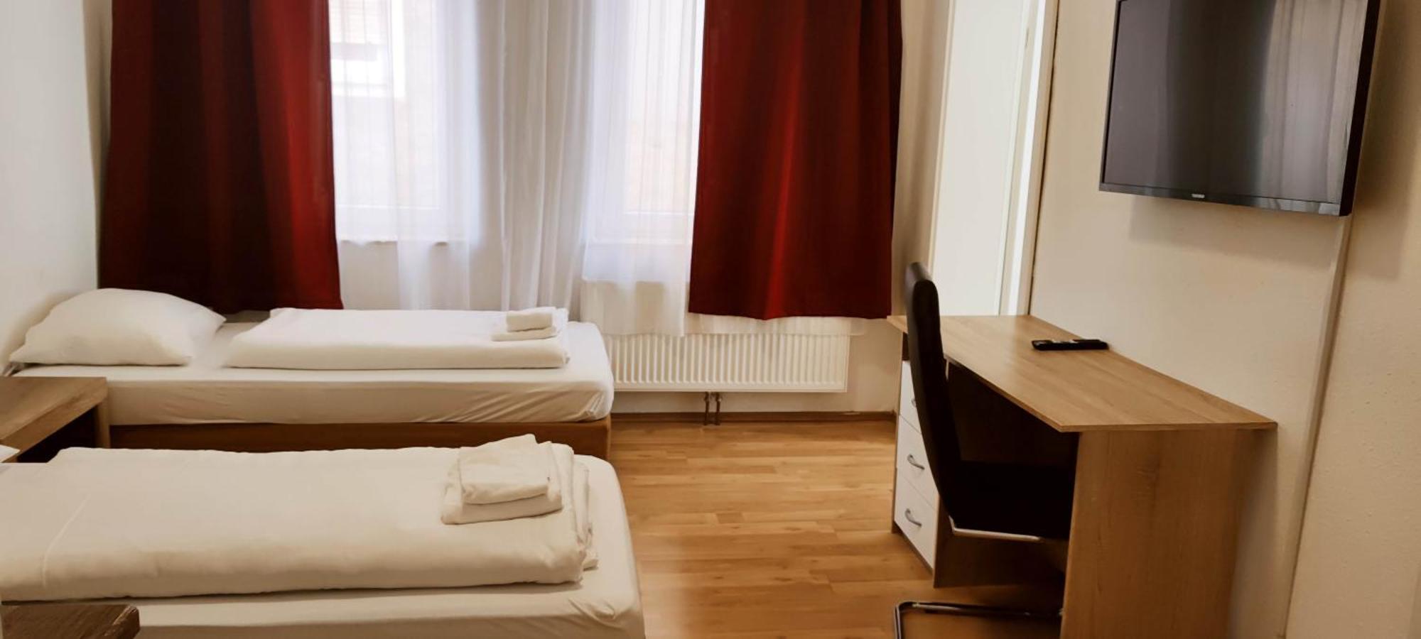 Apartment Othman Pfarrstraße 54, Eg, R *